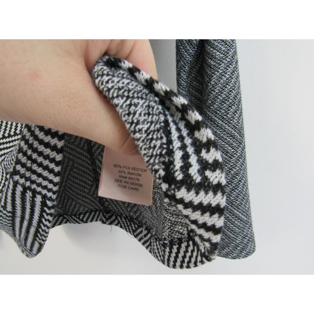 Philosophy Medium Black & White Geometric Long Sleeve Top Basket Weave Maze - Picture 4 of 5